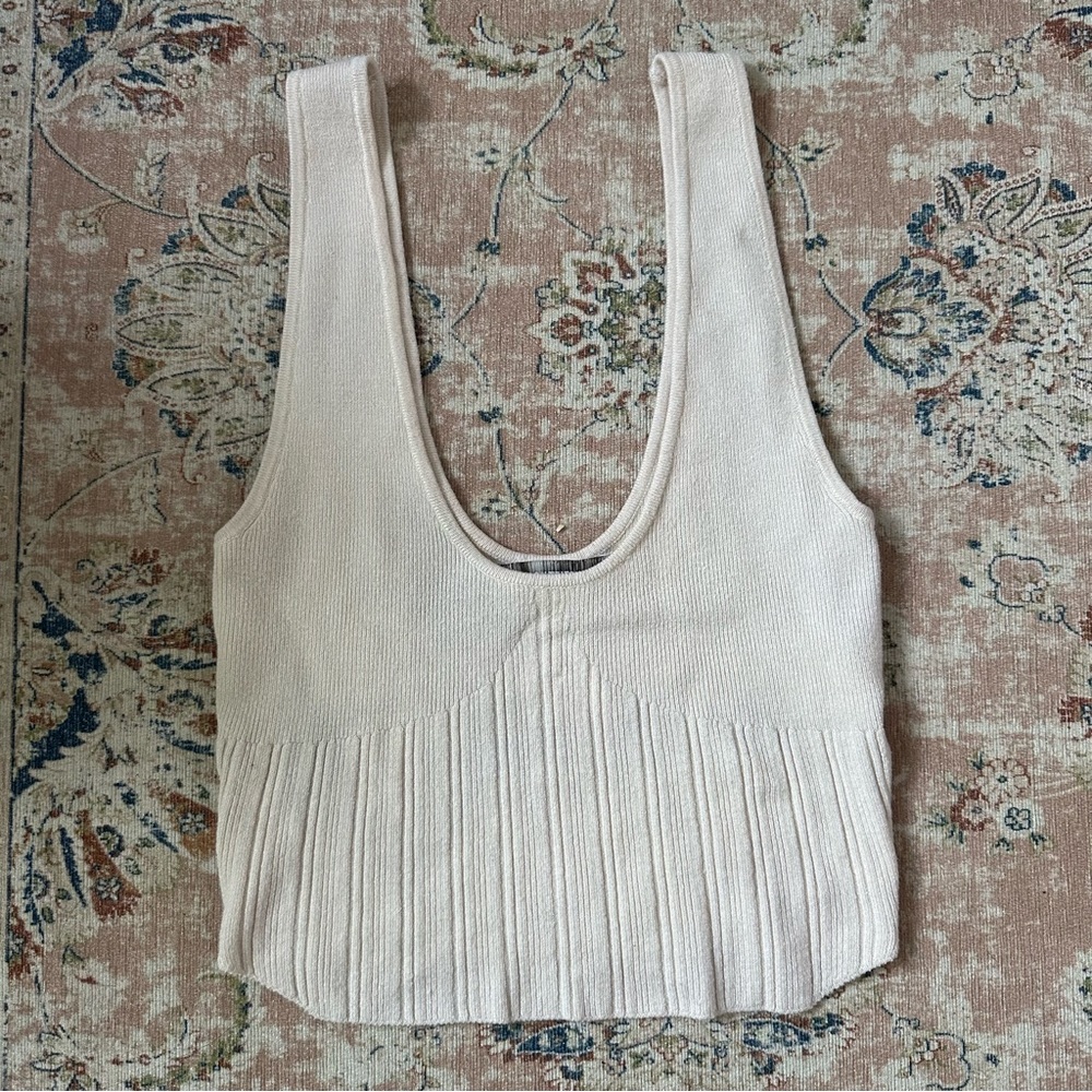 Urban Outfitters Cropped White Knit Tank Top in small